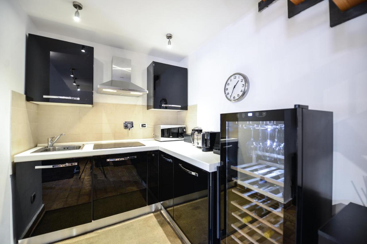 Ibernesi - Charming Apartment At The Roman Forums Luaran gambar